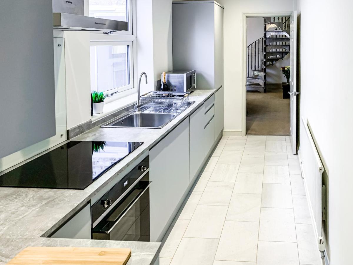 יורק The Vines - Stunning Period Home With Free Parking מראה חיצוני תמונה