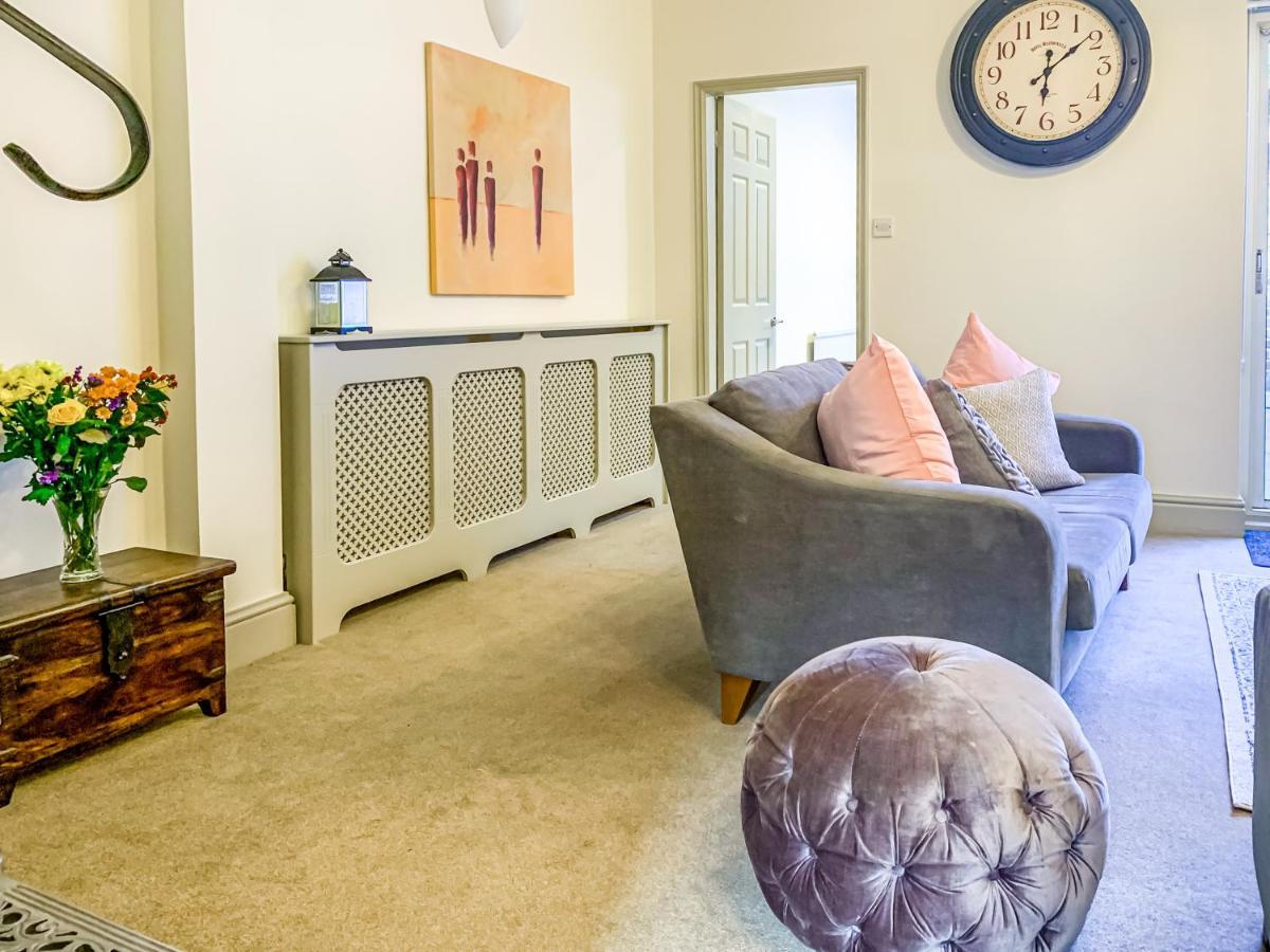 יורק The Vines - Stunning Period Home With Free Parking מראה חיצוני תמונה
