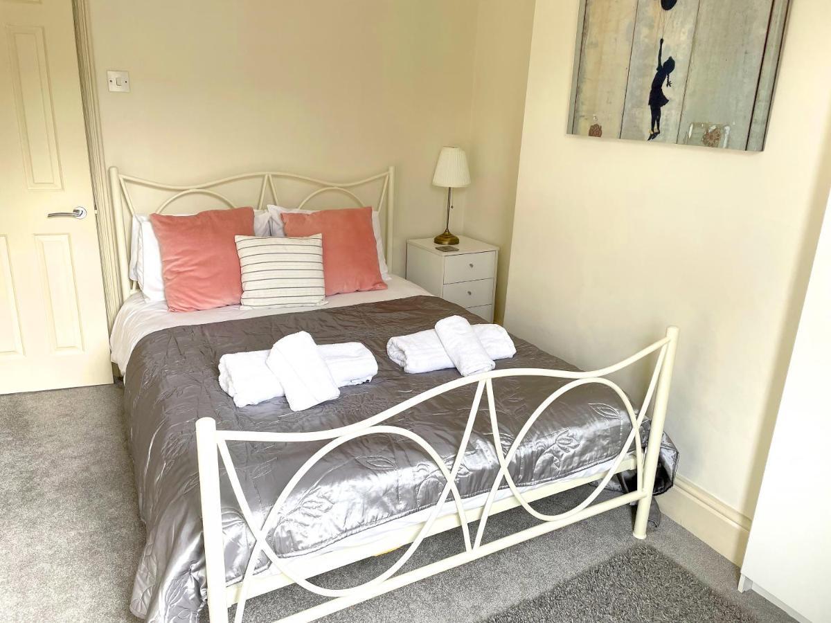 יורק The Vines - Stunning Period Home With Free Parking מראה חיצוני תמונה