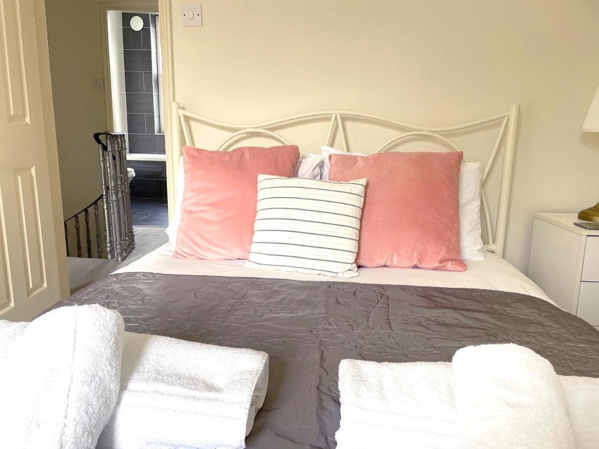 יורק The Vines - Stunning Period Home With Free Parking מראה חיצוני תמונה