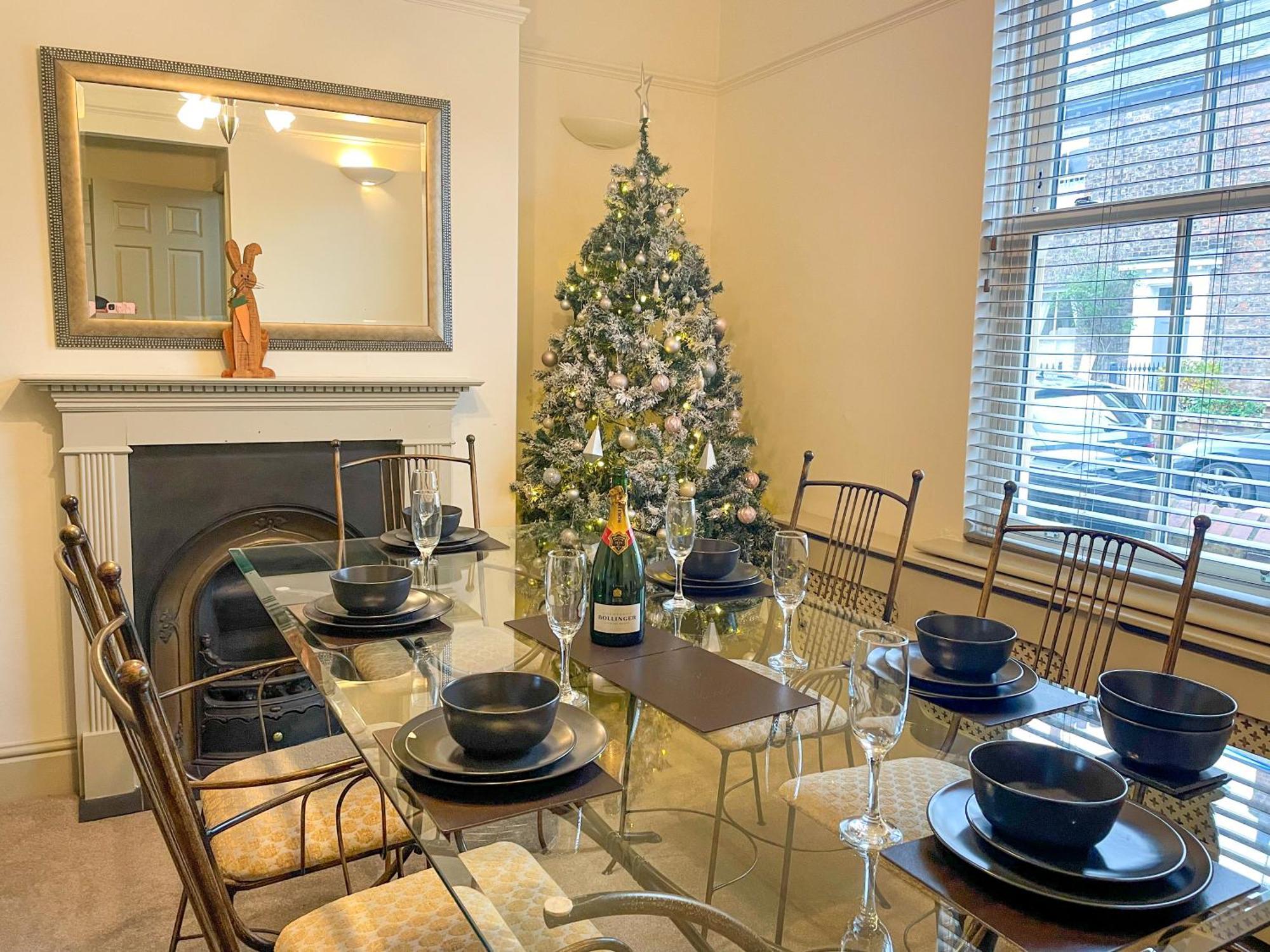 יורק The Vines - Stunning Period Home With Free Parking מראה חיצוני תמונה